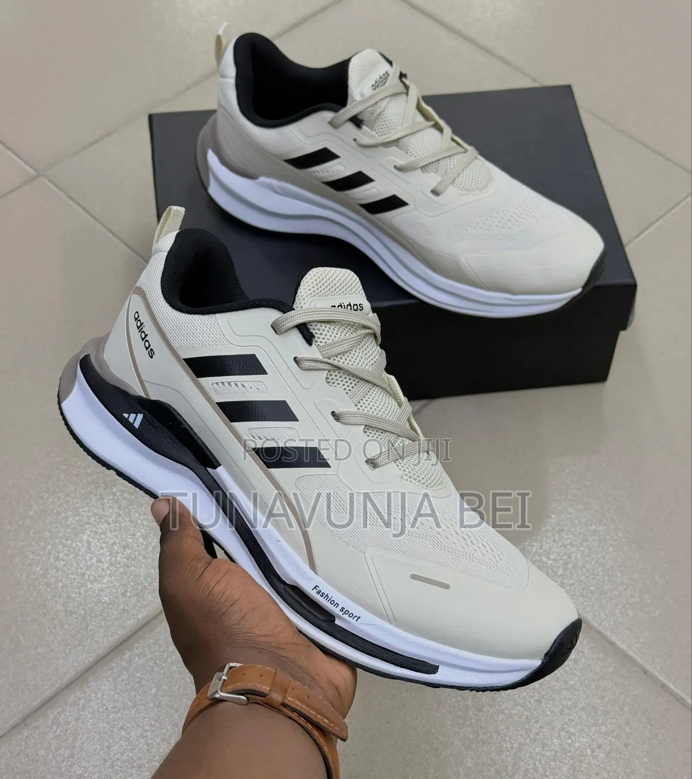 Adidas Original Sneakers