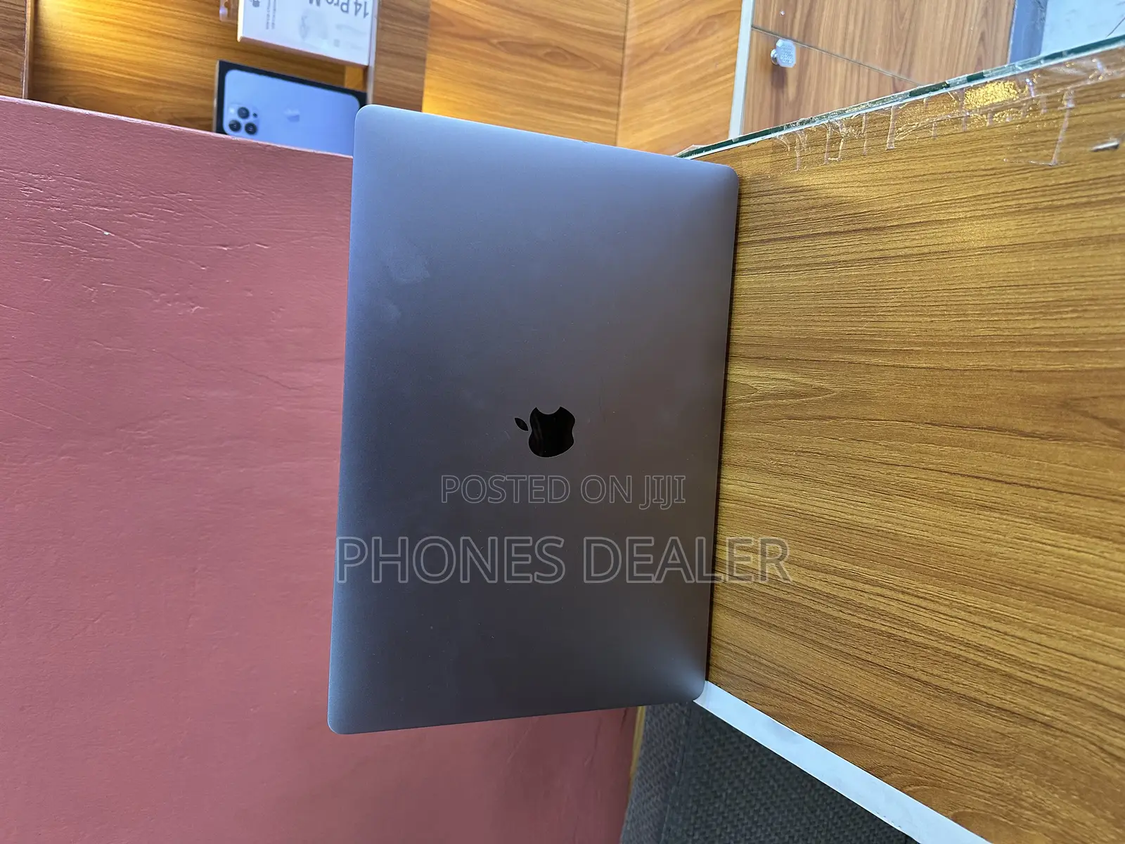 Laptop Apple MacBook Pro 2018 16GB Intel Core i7 SSD 512GB