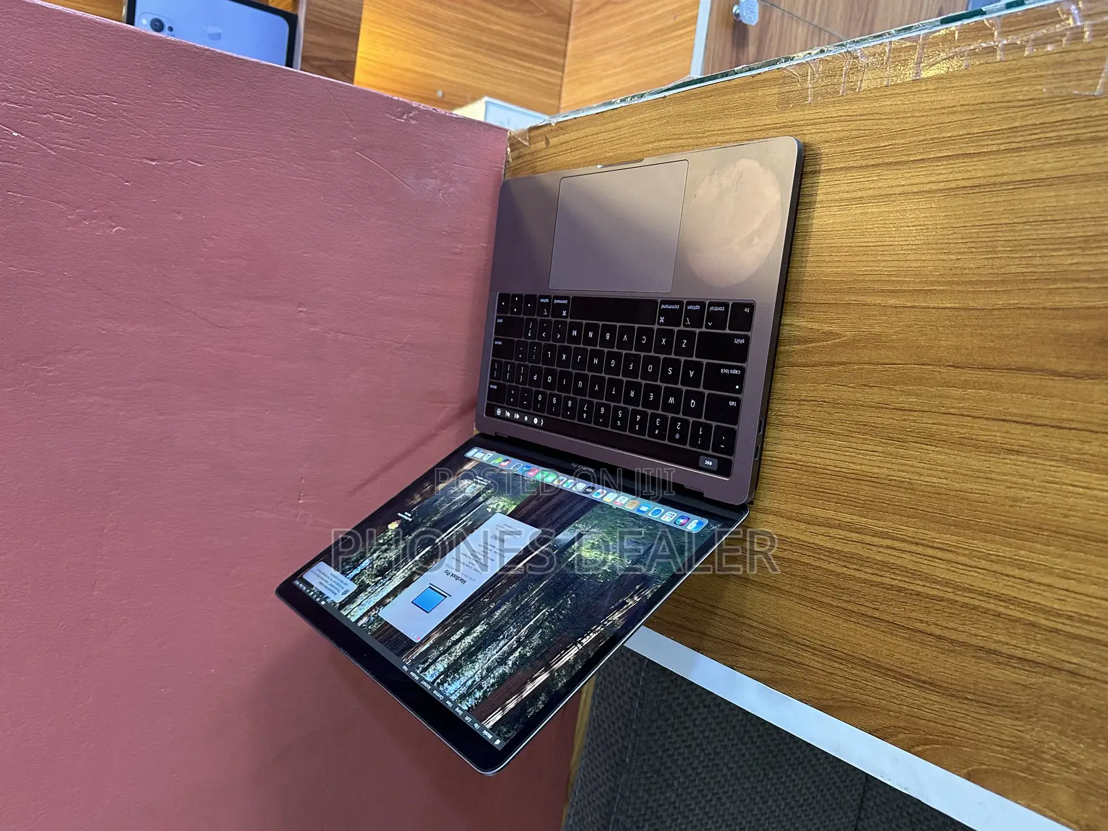 Laptop Apple MacBook Pro 2018 8GB Intel Core i5 SSD 512GB