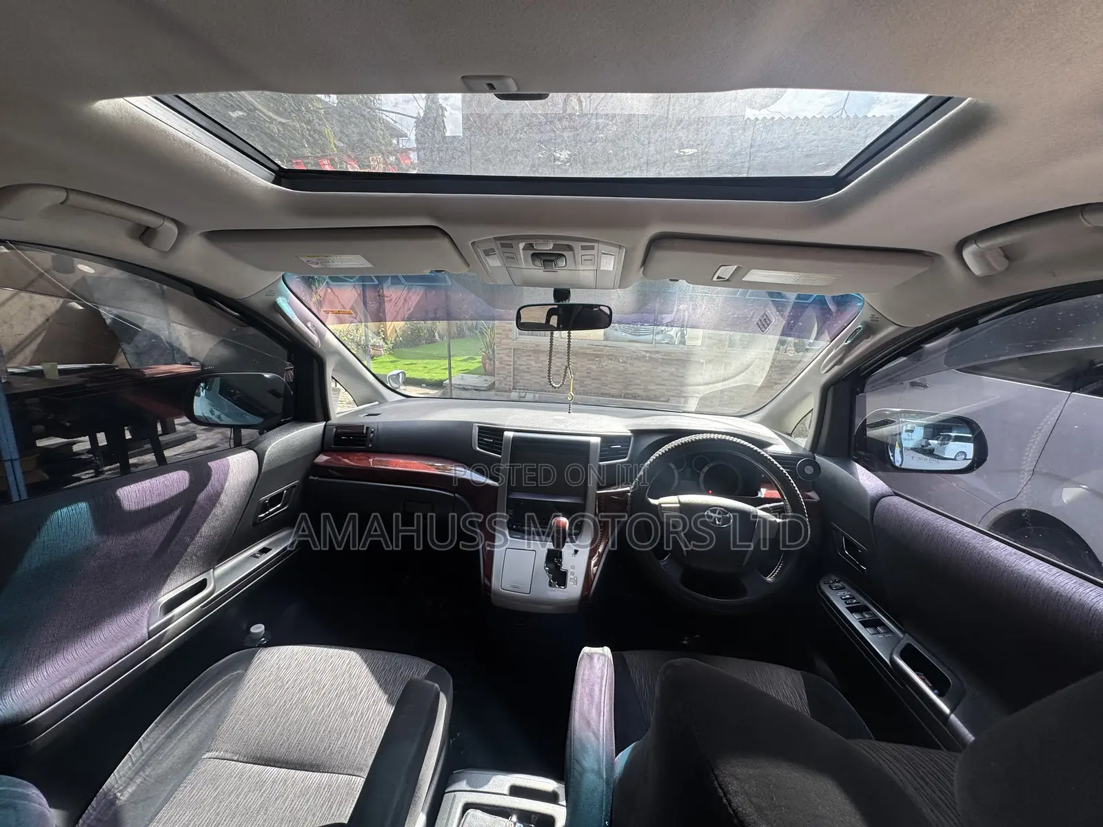 Toyota Alphard 2010 White