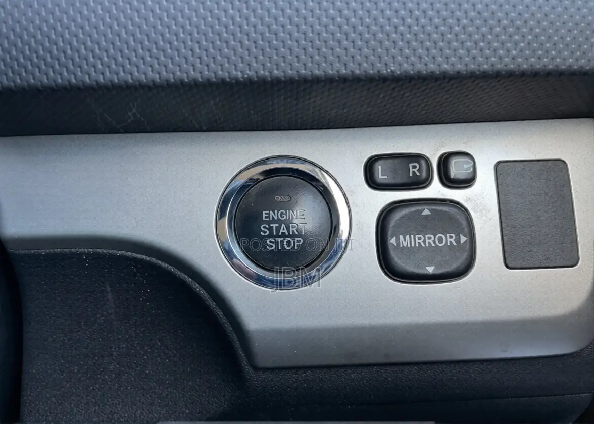 Toyota Corolla Rumion 2009 Silver