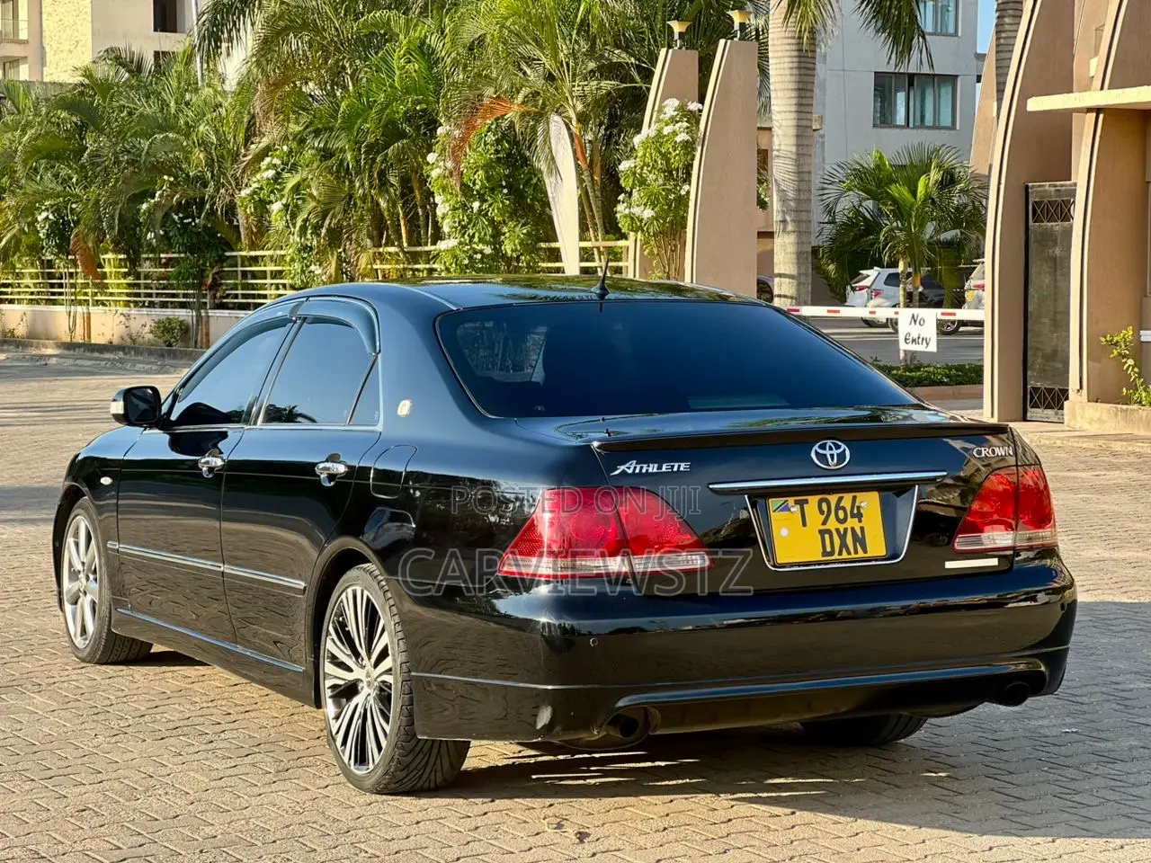 Toyota Crown 2004 Black