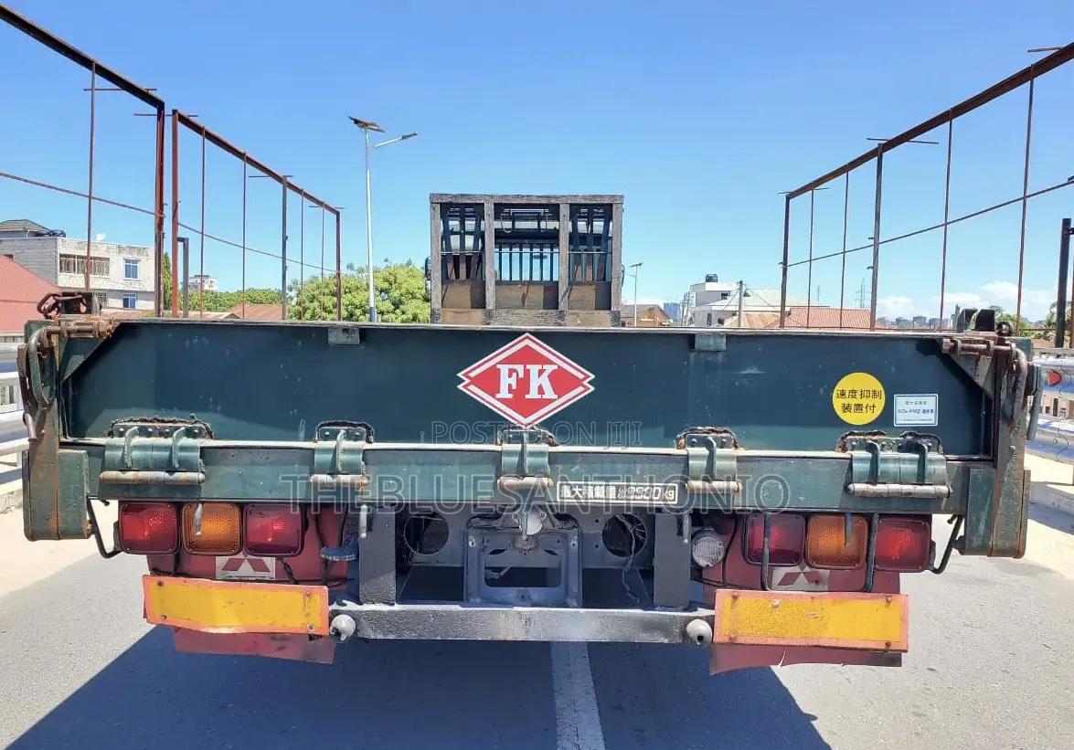 Fuso V8 Truck on Sale