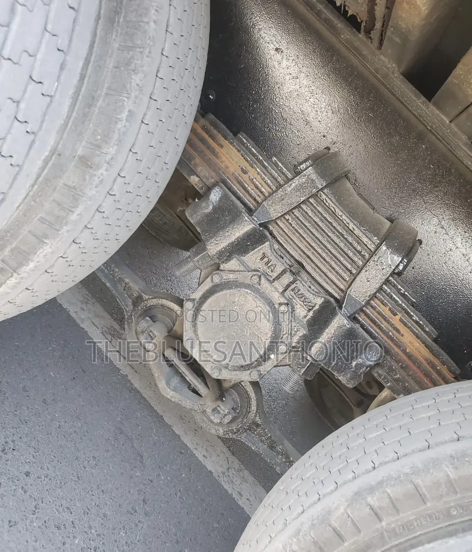 Fuso V8 Truck on Sale