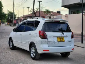 Toyota Corolla Spacio 2005 White