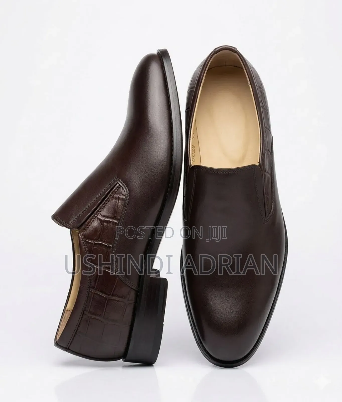 Viatu Vya Watoto|Full Box, Brand NewBei: TSH 110,000/= Tu