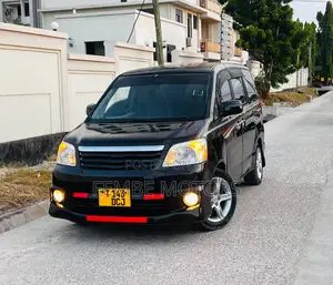 Toyota Noah 2005 Black
