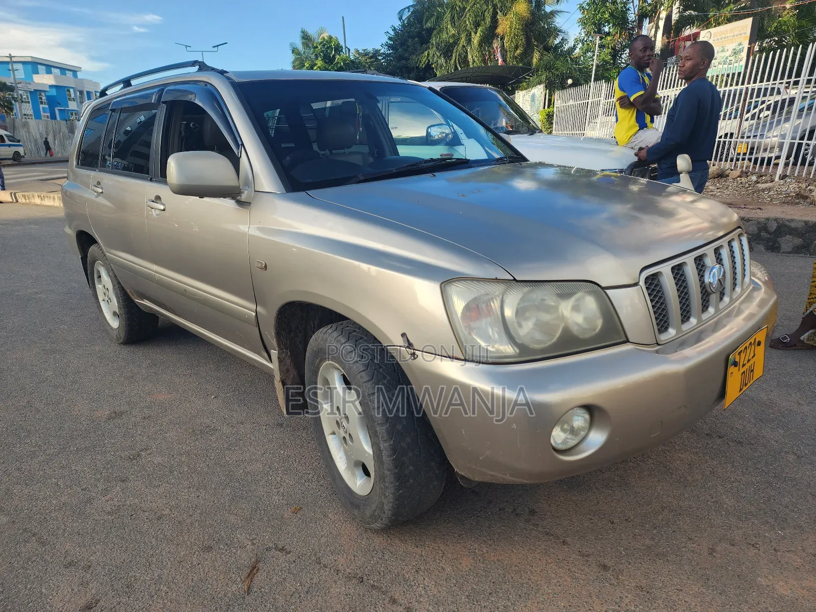 Toyota Kluger 2004 Gold
