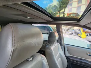 Toyota Kluger 2004 Gold