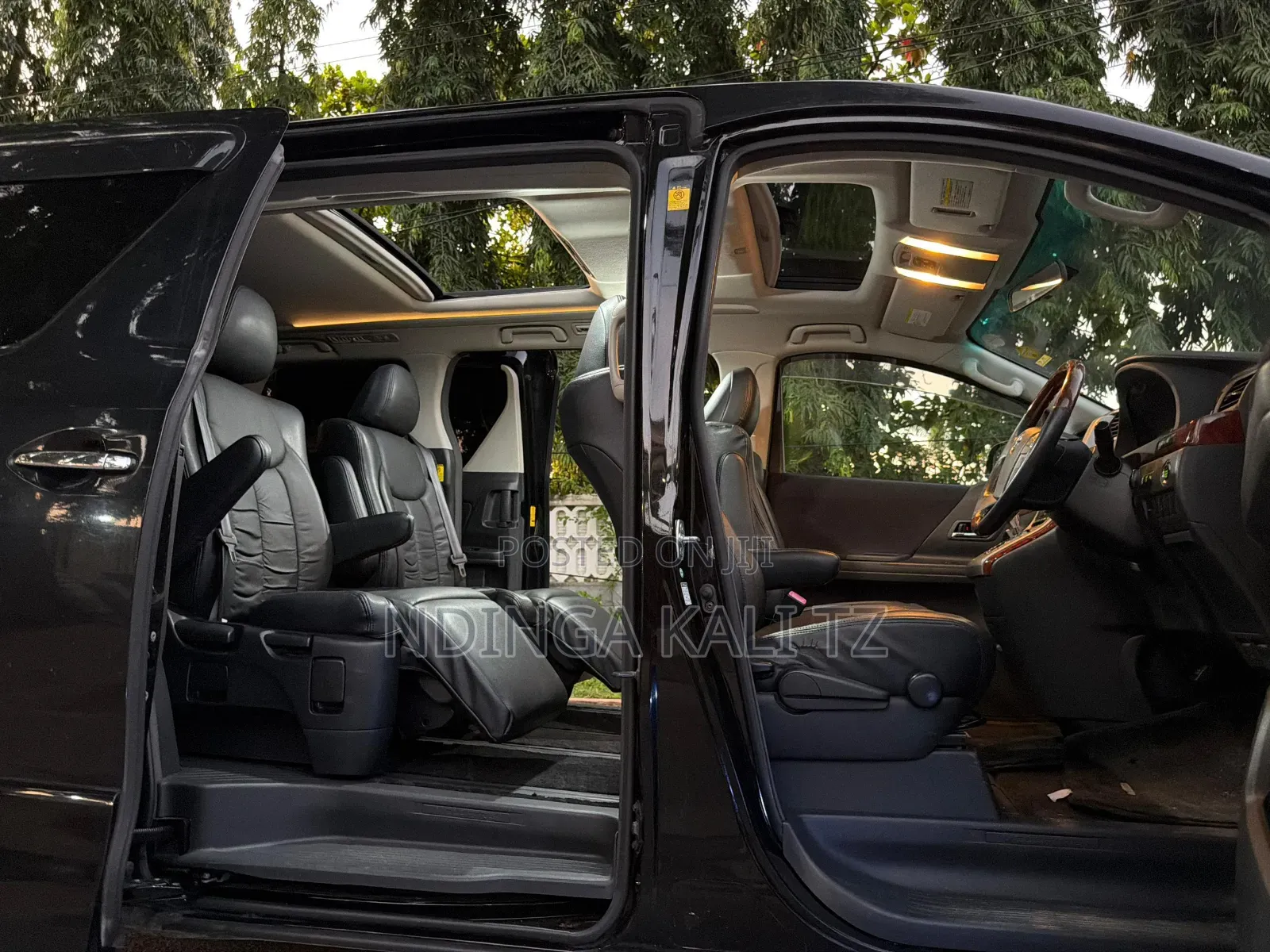 Toyota Alphard 2010 Black