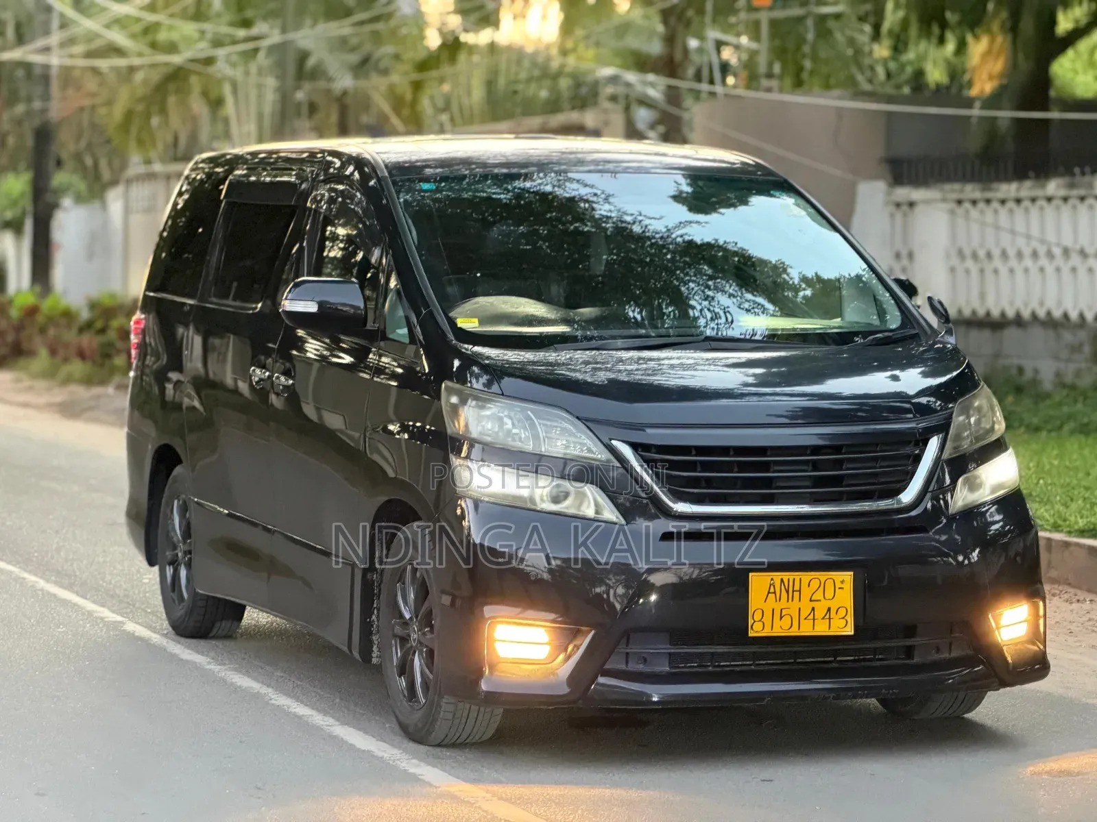 Toyota Alphard 2010 Black