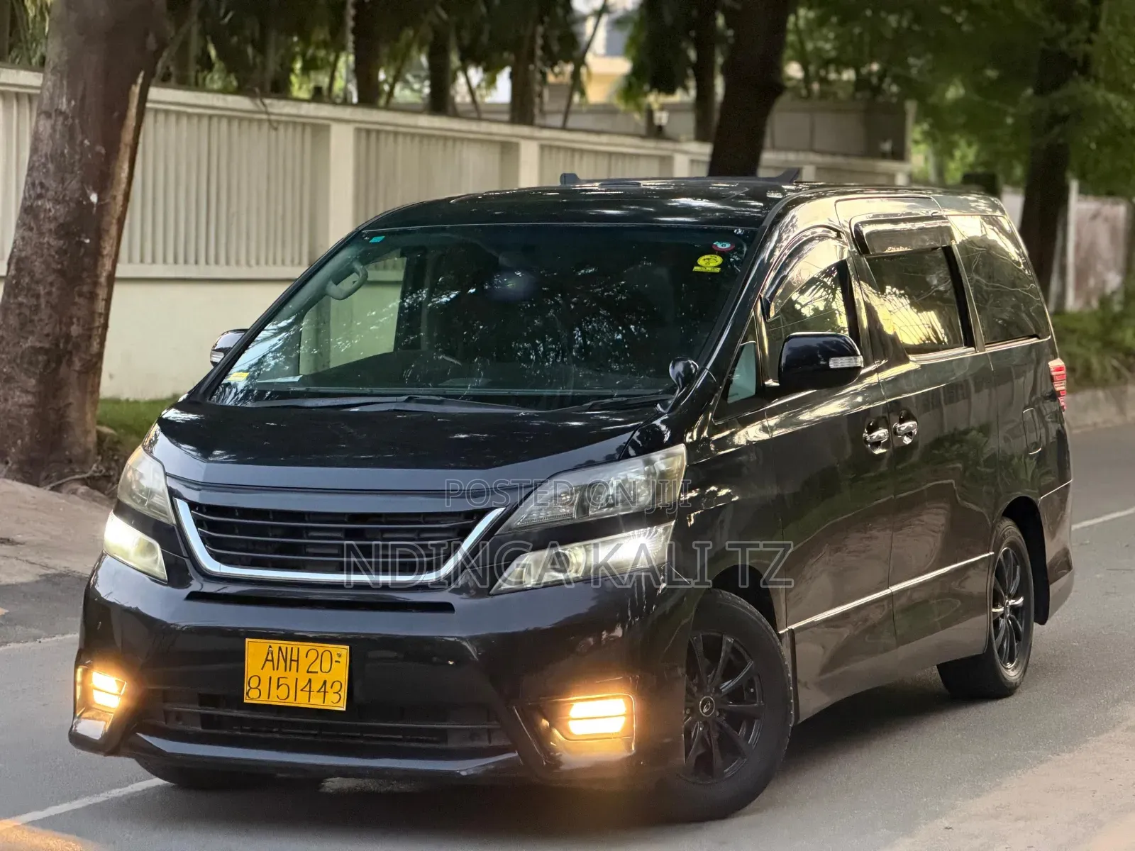 Toyota Alphard 2010 Black