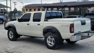 Nissan Hardbody 2007 Off white