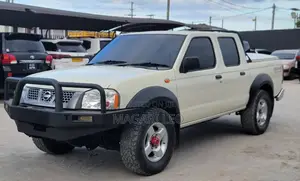 Nissan Hardbody 2007 Off white