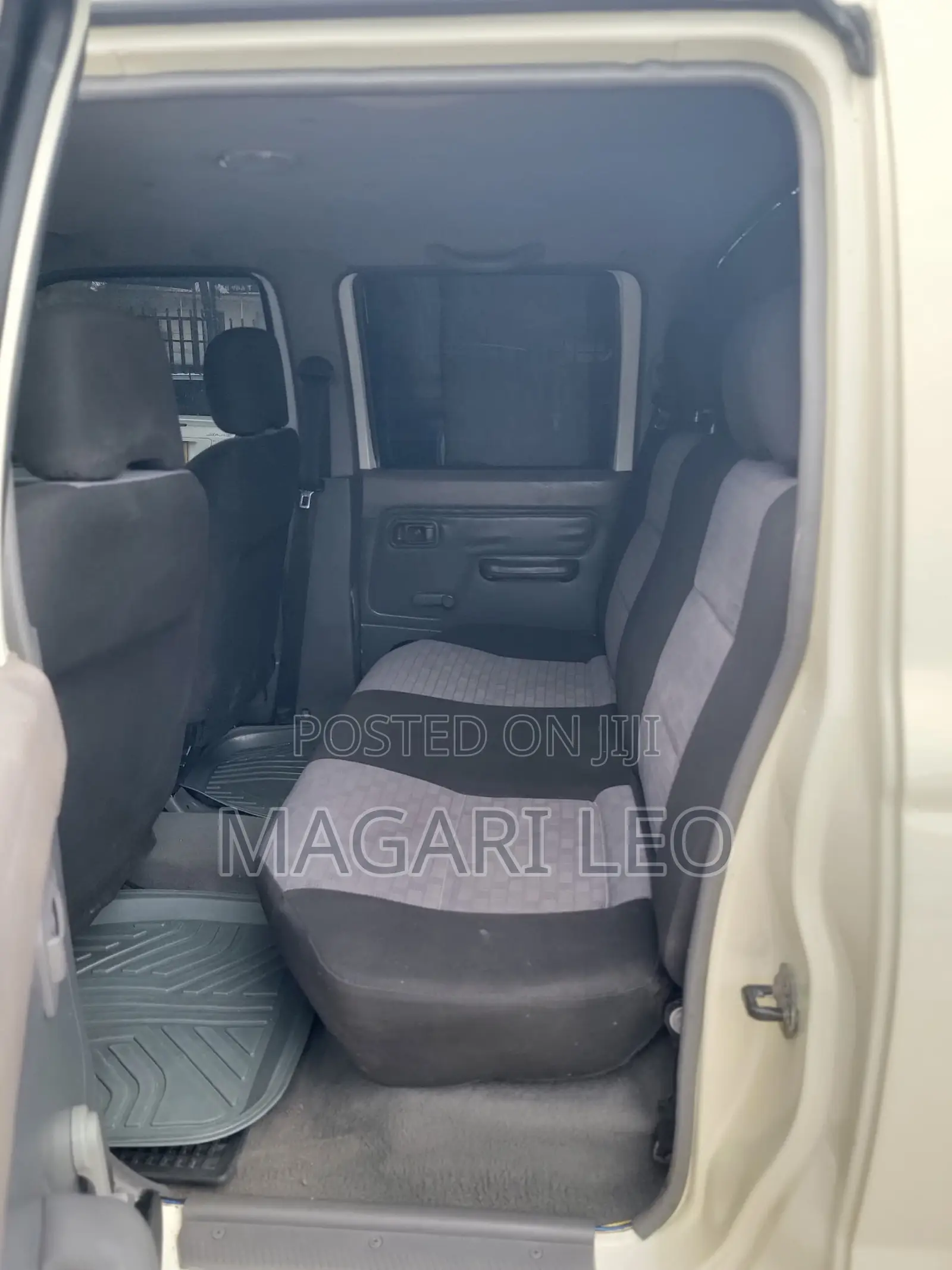 Nissan Hardbody 2007 Off white