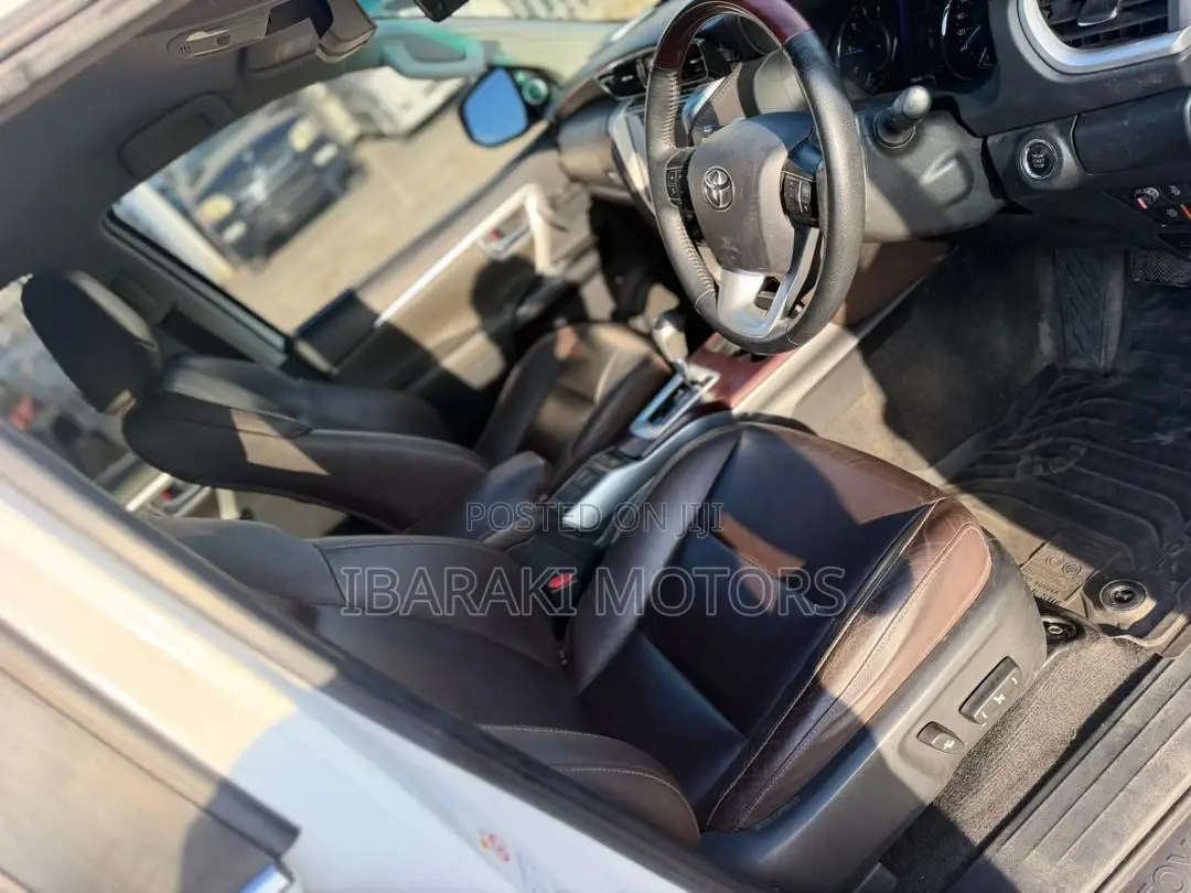 Toyota Fortuner 2.8 D AWD 2019 White