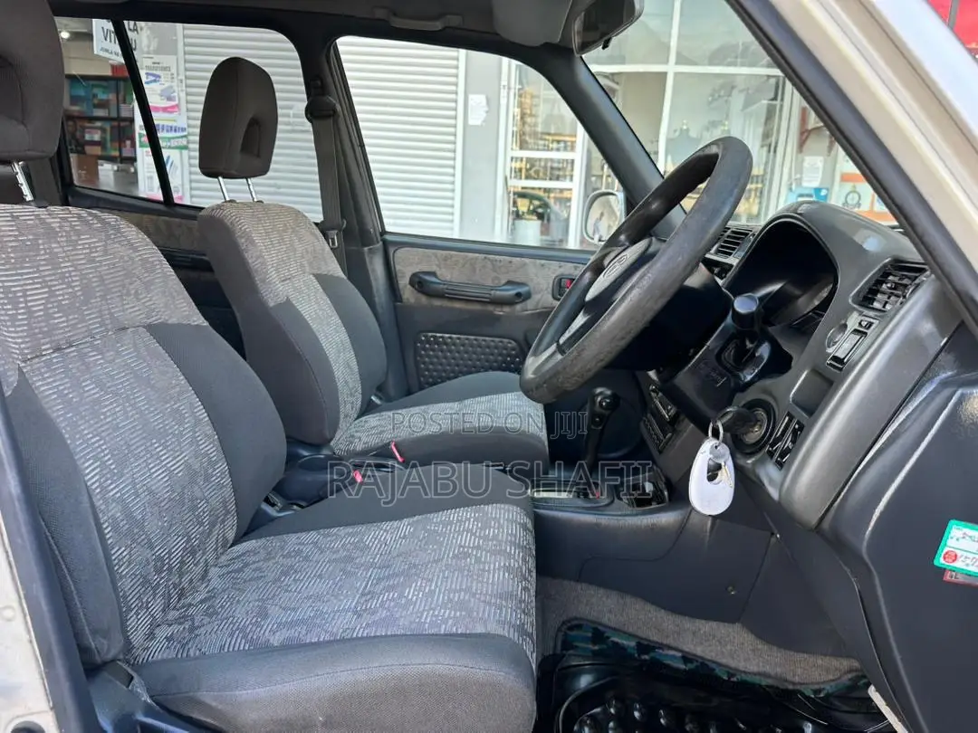 Toyota RAV4 Base 4x4 1999 Silver