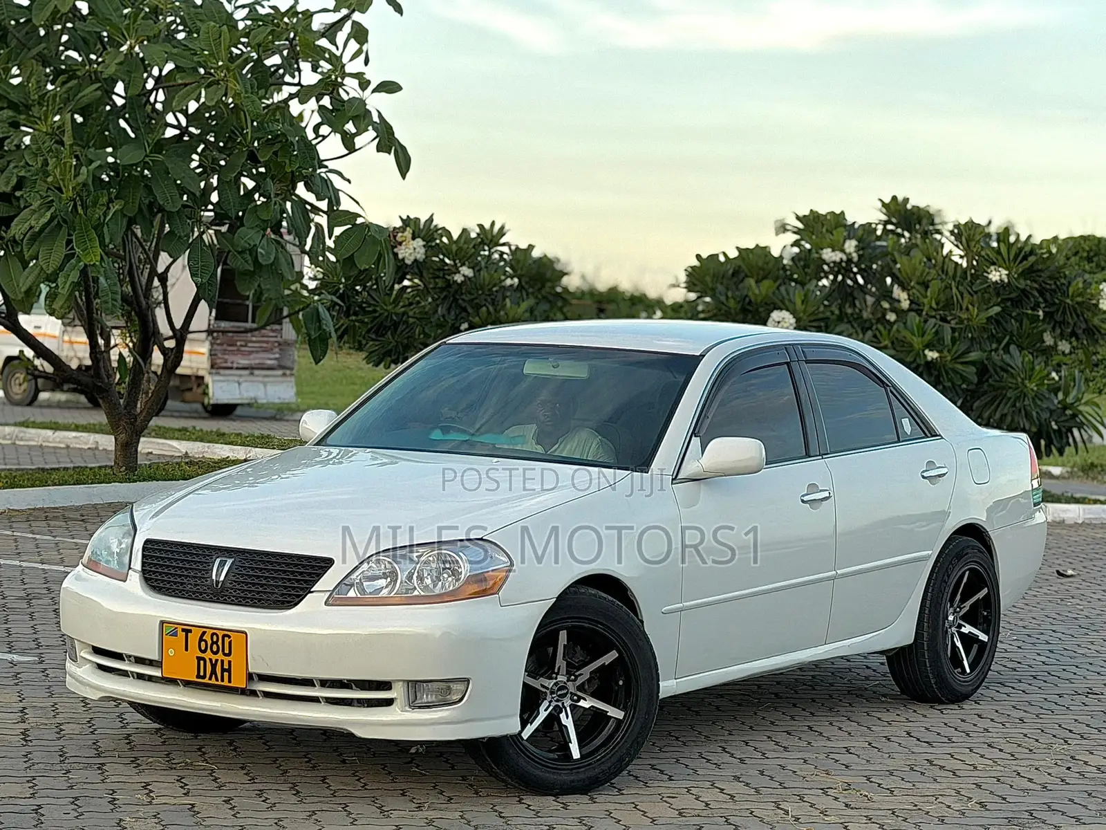 Toyota Mark II 2004 White
