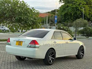 Toyota Mark II 2004 White