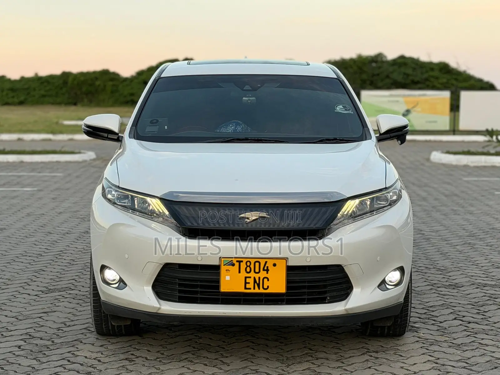 Toyota Harrier 2015 White