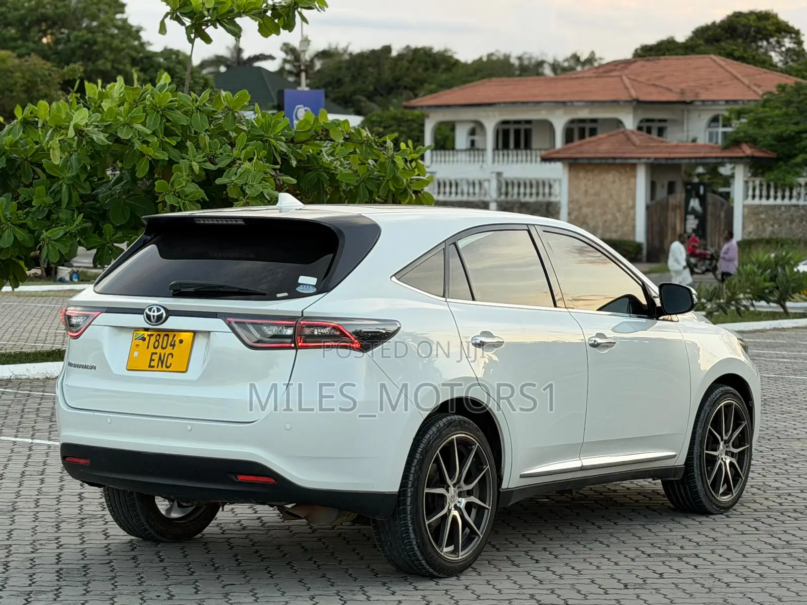 Toyota Harrier 2015 White