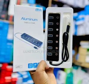 Aluminum 7-Ports Usb 3.0 Hub for Super Speed Data Transfer