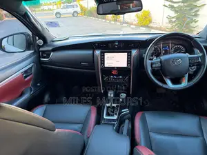 Toyota Fortuner 2024 White