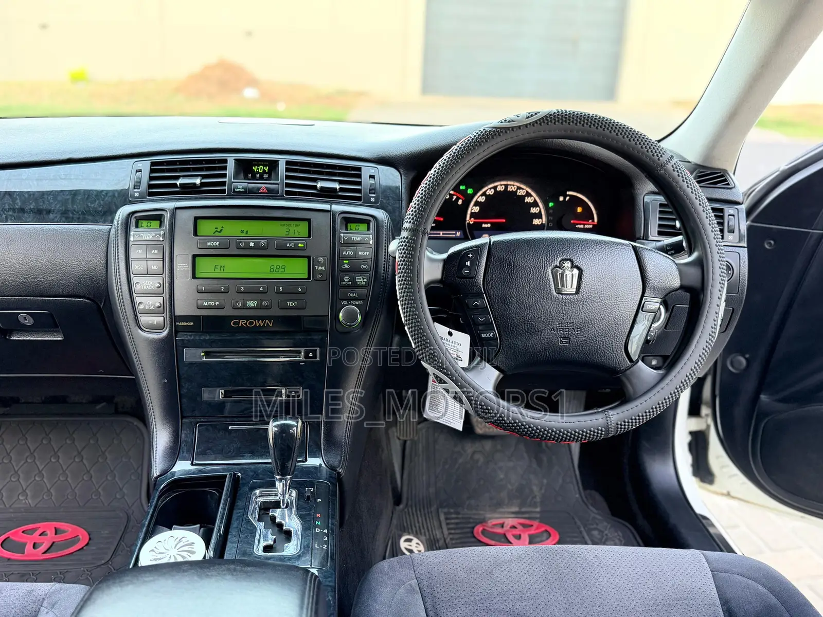 Toyota Crown 2006 White