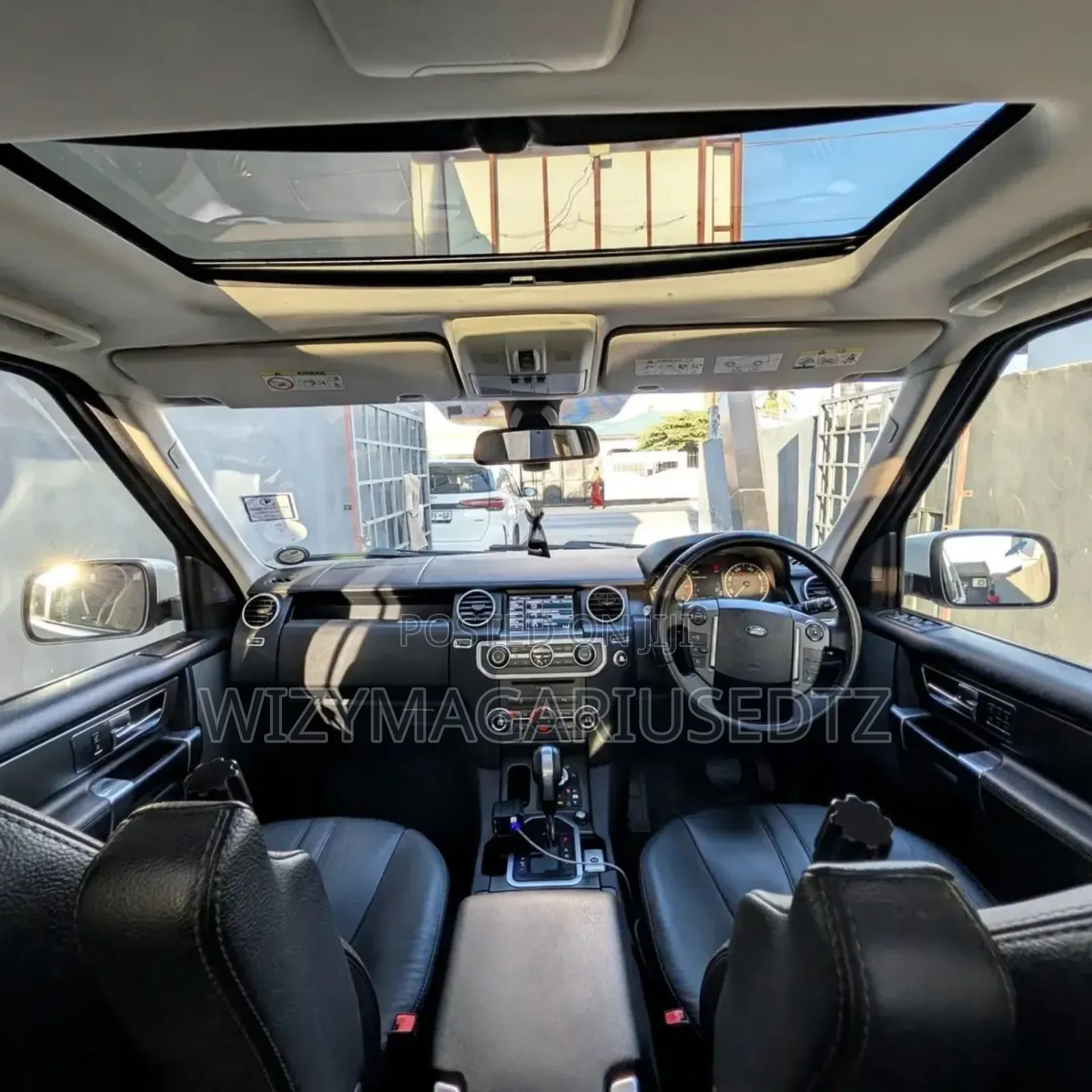 Land Rover Discovery 2014 Off white