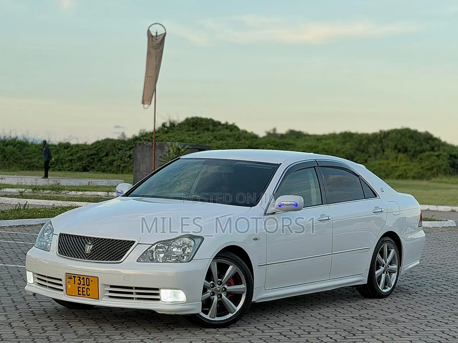 Toyota Crown 2004 White