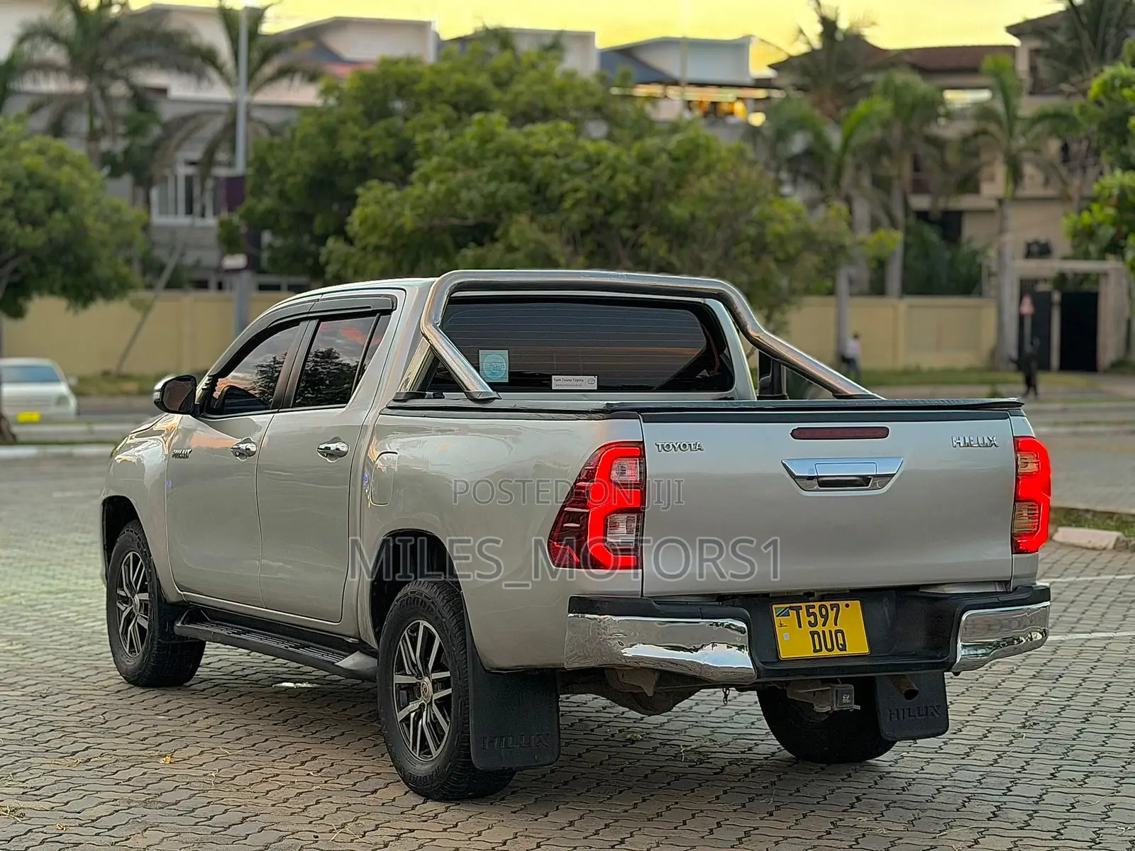 Toyota Hilux 2018 Silver
