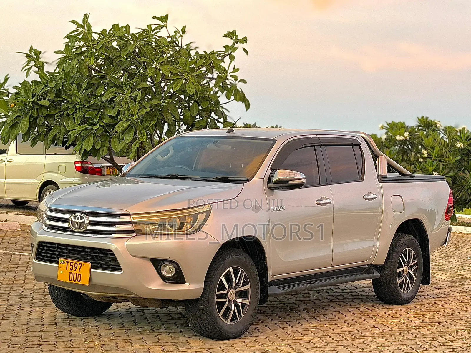 Toyota Hilux 2018 Silver