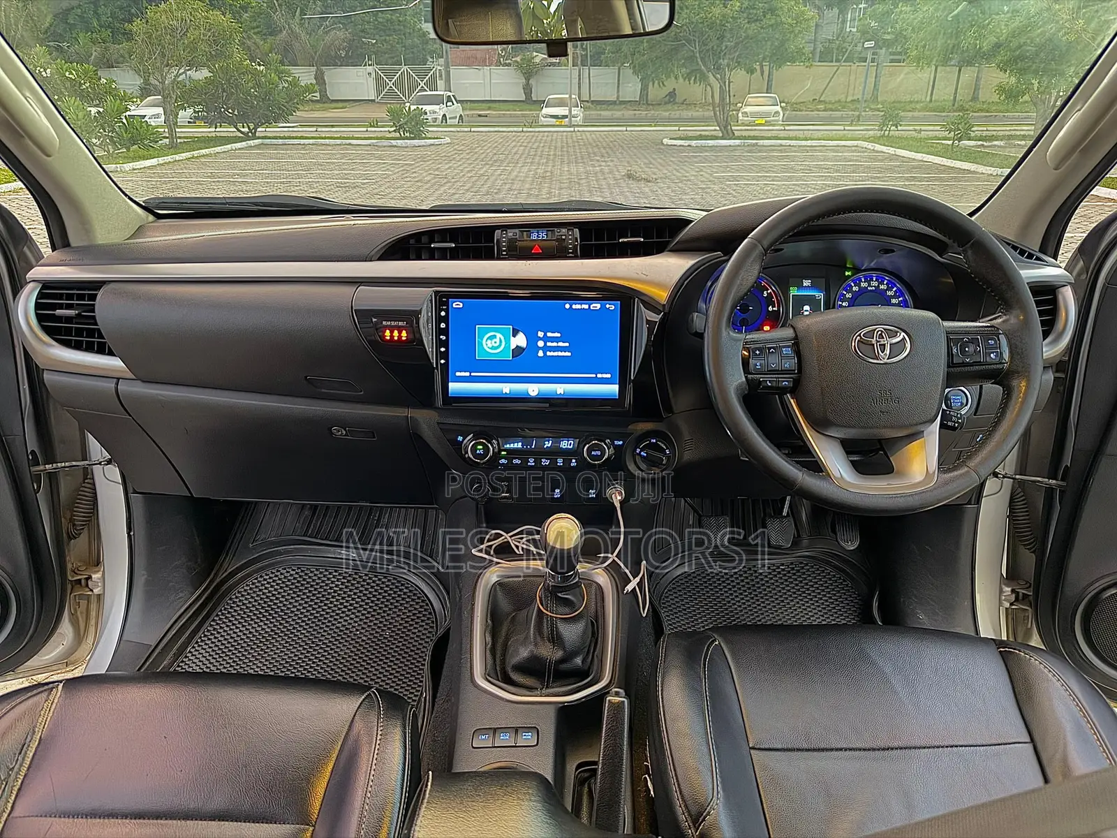 Toyota Hilux 2018 Silver