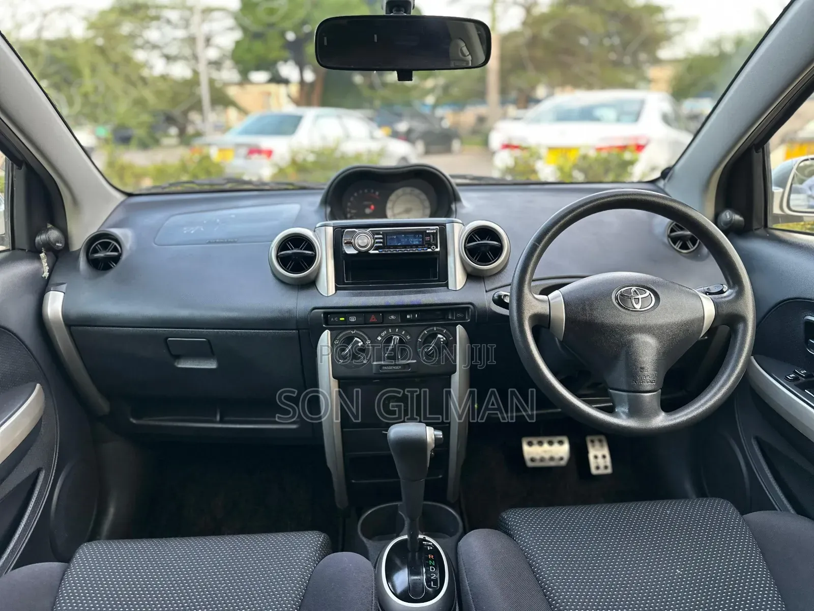 Toyota IST 2004 Silver
