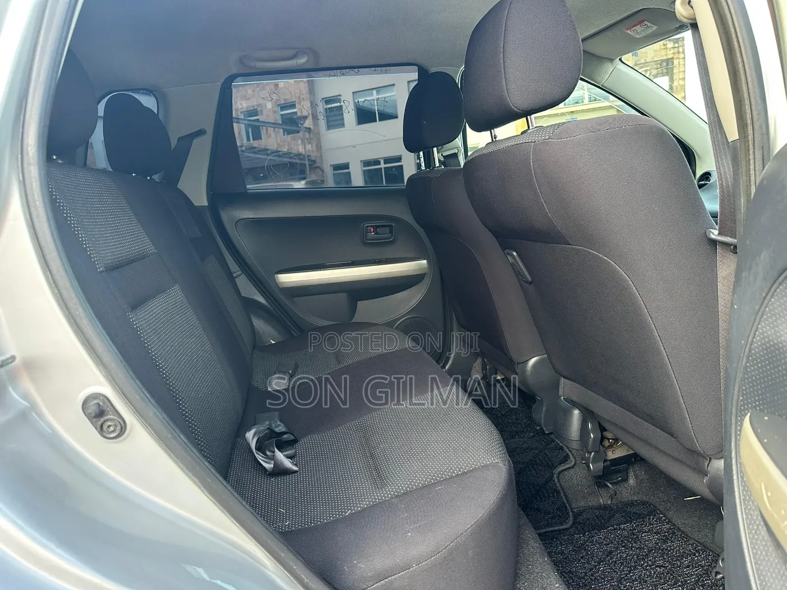 Toyota IST 2004 Silver