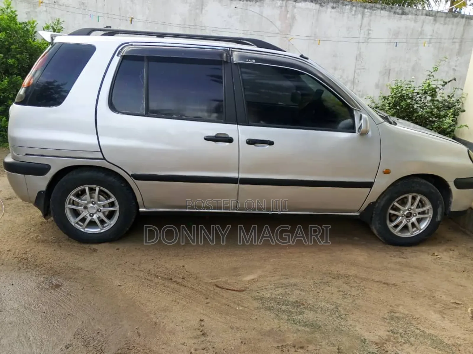 Toyota Raum 2002 Silver