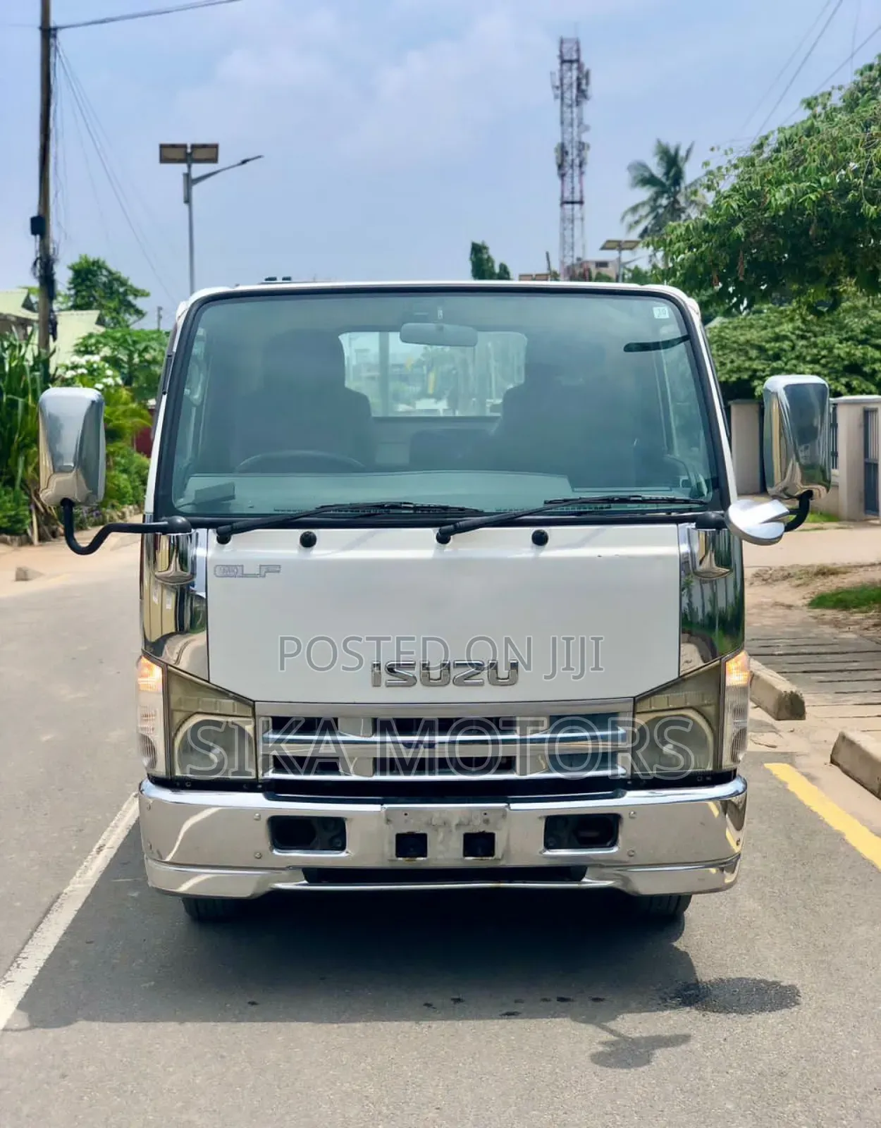 Isuzu 2 Toms Truck