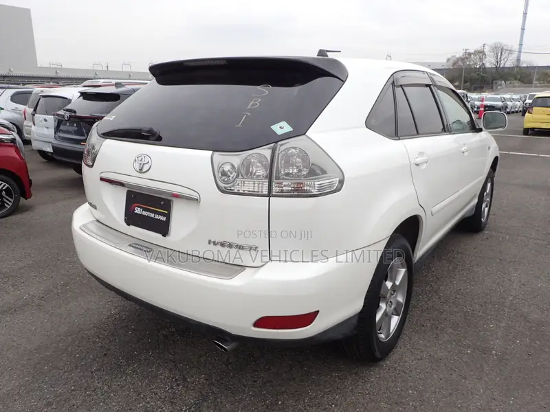 Toyota Harrier 2005 Pearl