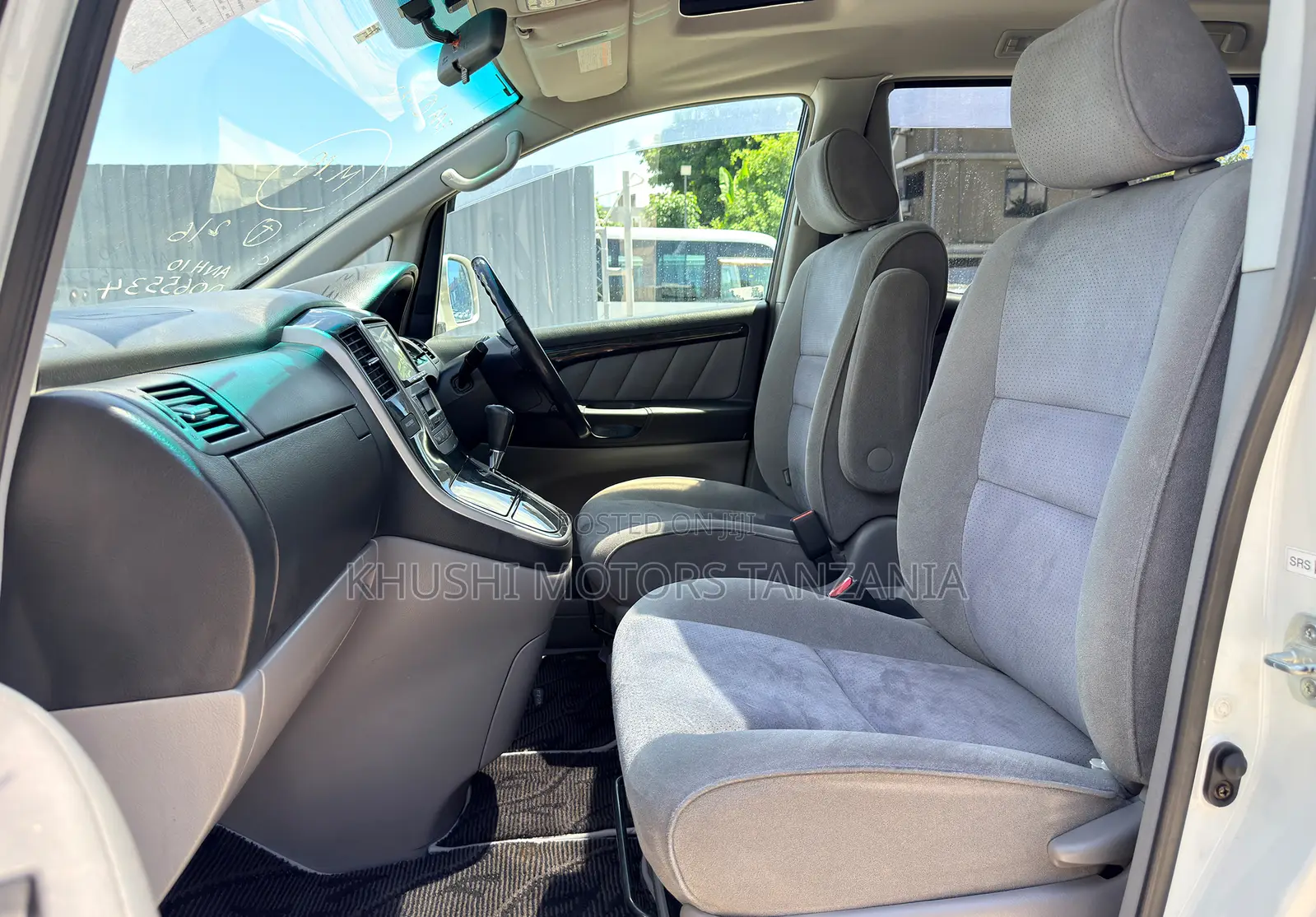 Toyota Alphard 2004 Pearl