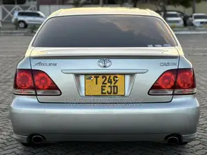 Toyota Crown 2005 Silver