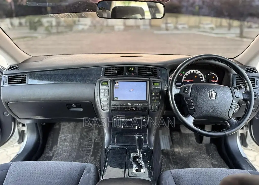 Toyota Crown 2005 Silver