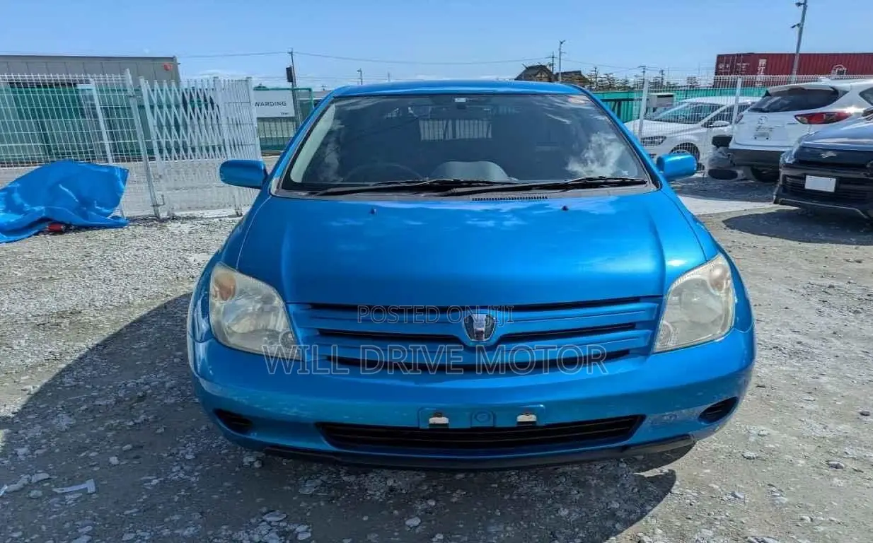 Toyota IST 2002 Blue