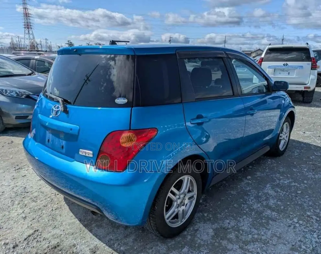 Toyota IST 2002 Blue