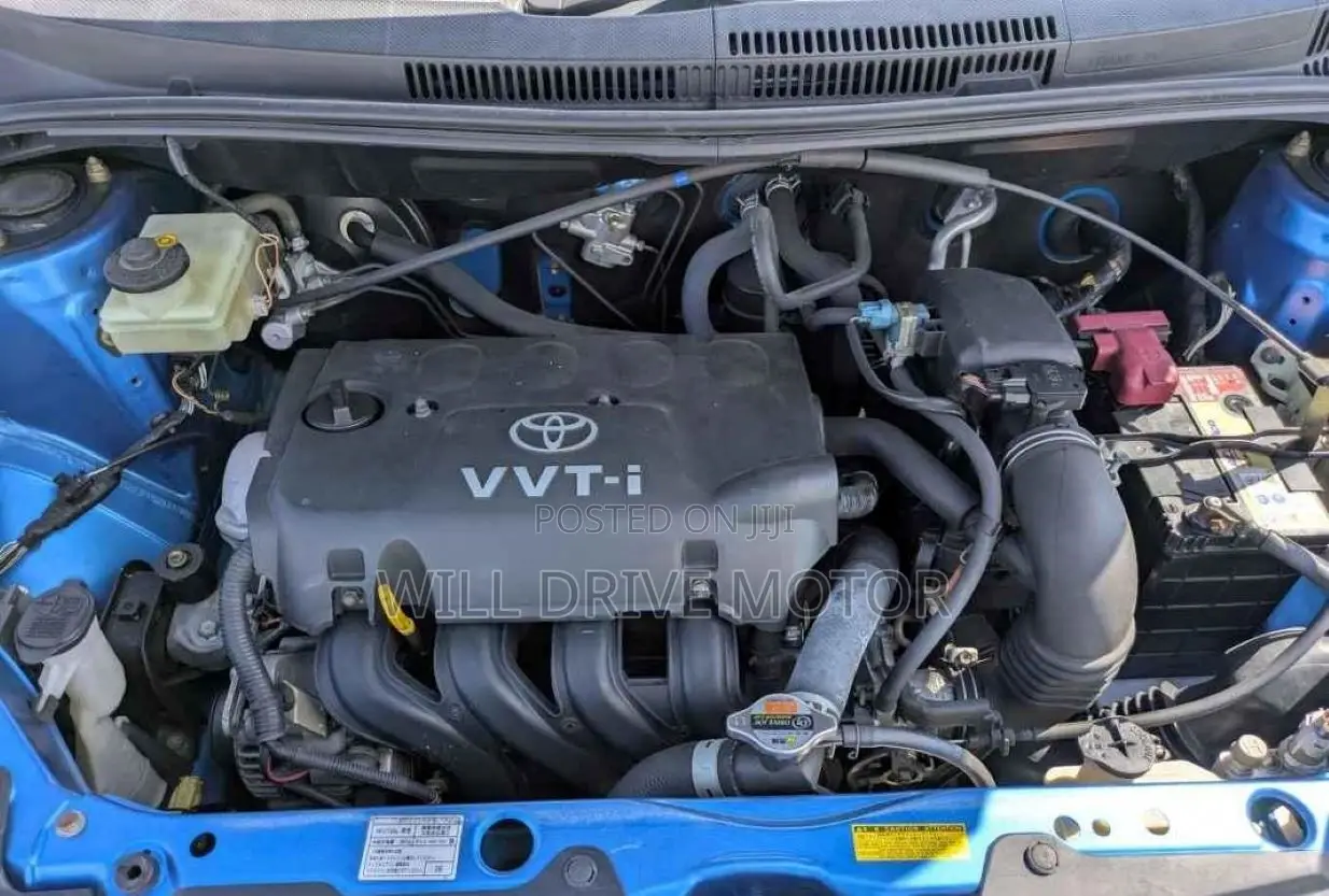 Toyota IST 2002 Blue