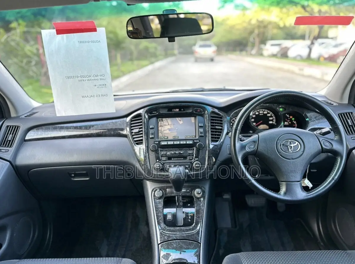 Toyota Kluger 2005 Silver