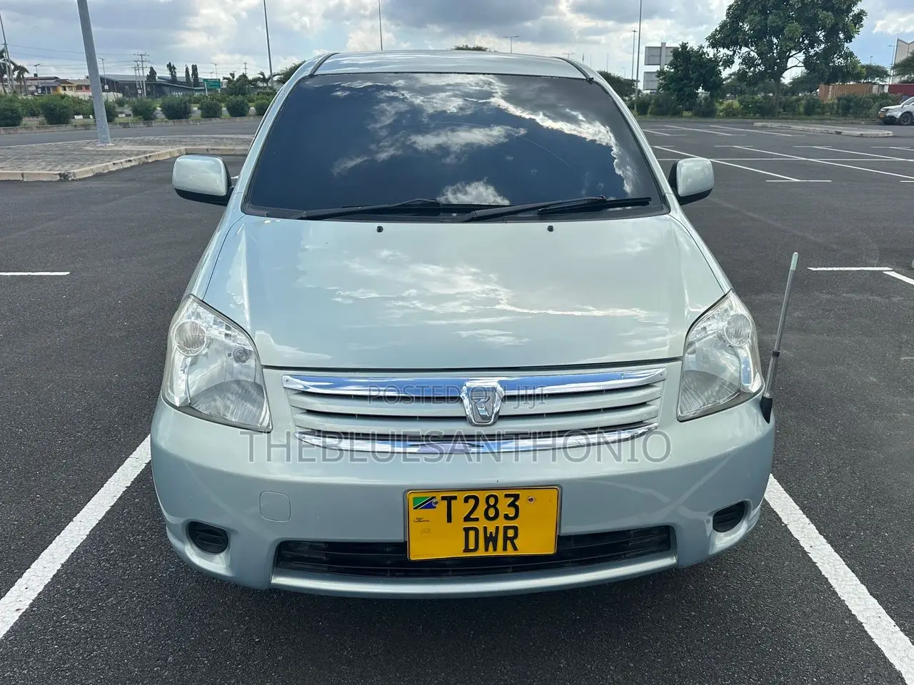 Toyota Raum 2005 Green