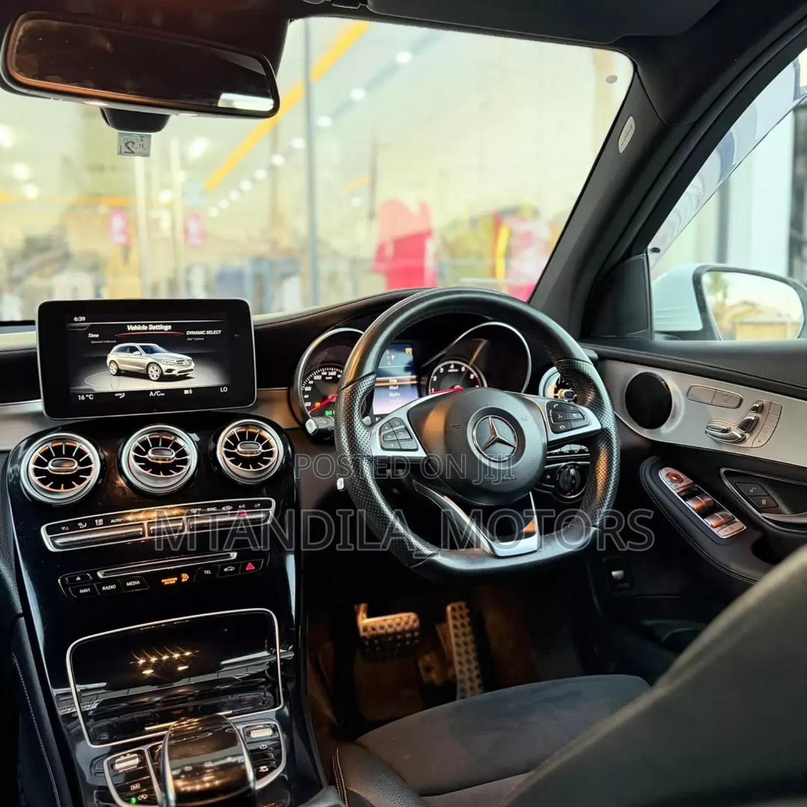 Mercedes-Benz GLC-Class 2017 White