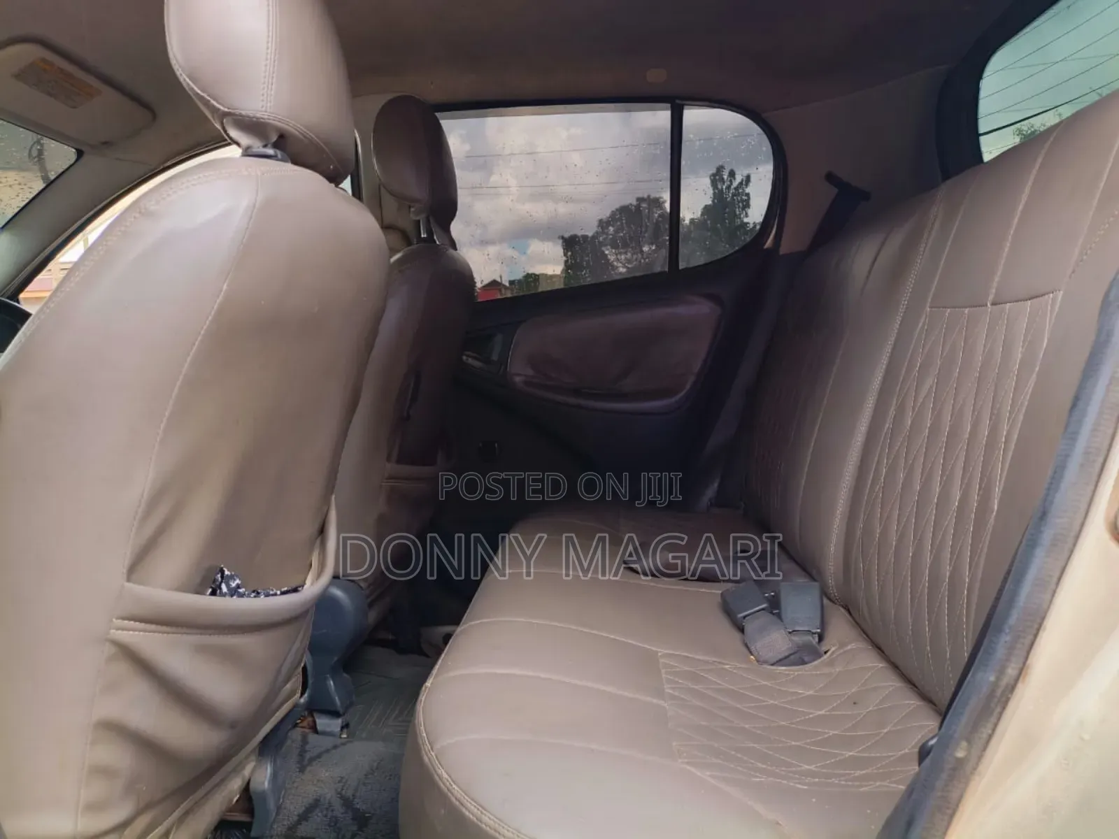 Toyota Vitz 1.3 FWD 3dr 2004 Gold