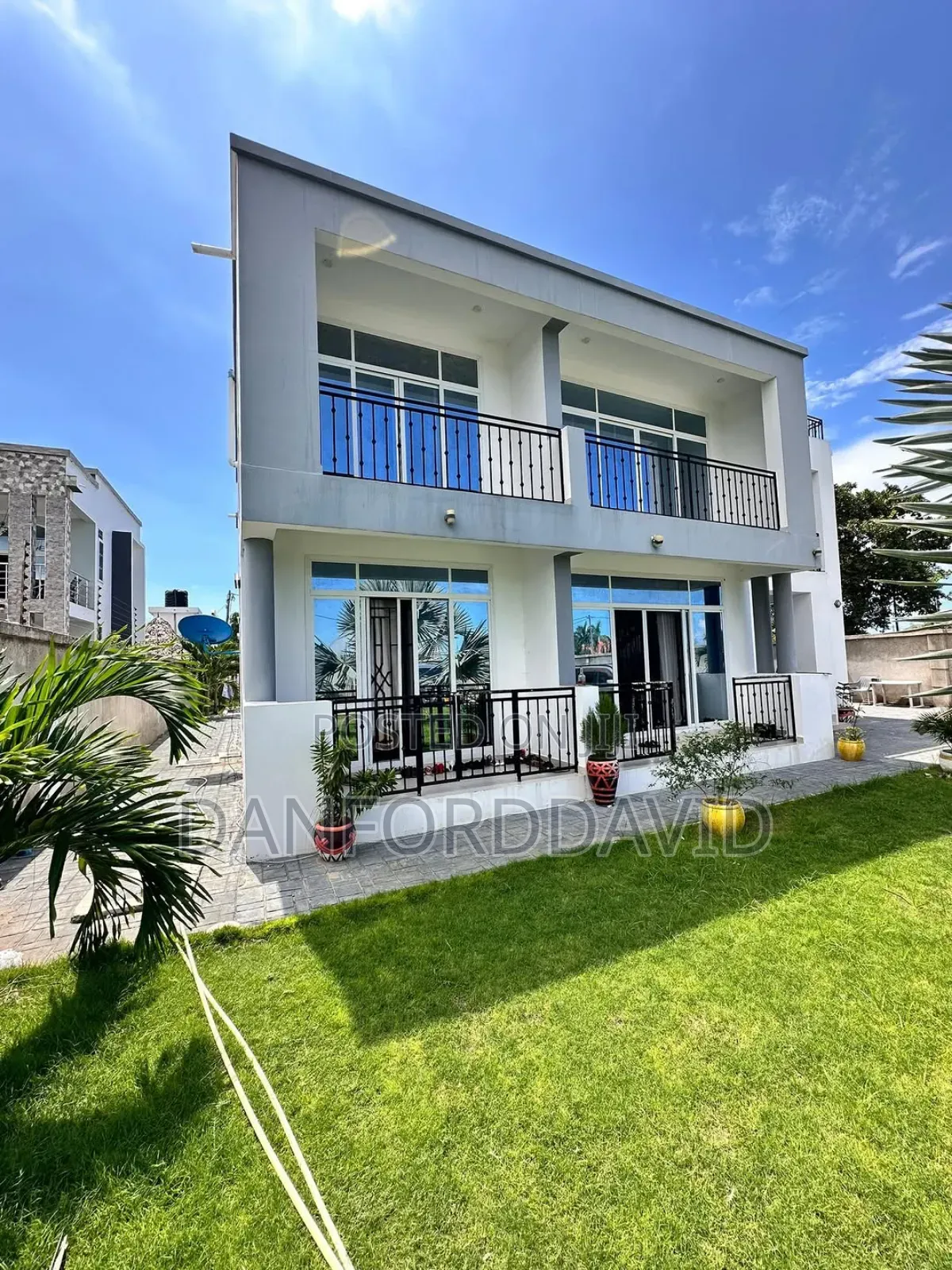 5bdrm House in Kahwa Real Estate, Mbweni for sale
