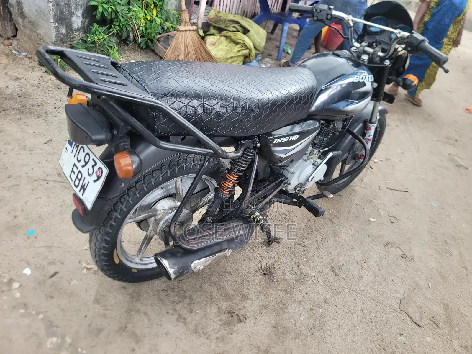 Bajaj Boxer 125 2025 Black